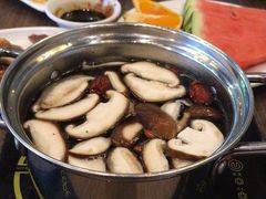 -龙聚德北京烤鸭(沙坪坝华宇A馆店)