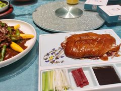 -海派美食·家宴海鲜青岛菜·石锅鲽鱼头(东方城店)