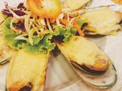 -J Daeng Seafood