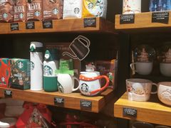 零售区-星巴克(东莞常平富盈广场店)