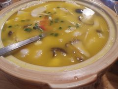 -兔行天下-鸿鹤鲜锅兔(中海国际店)