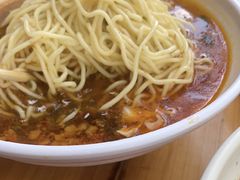 -啊墨江牛烂烀米线