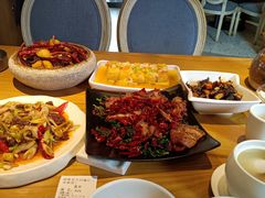 -隔壁老王·家常云南菜(花巷店)