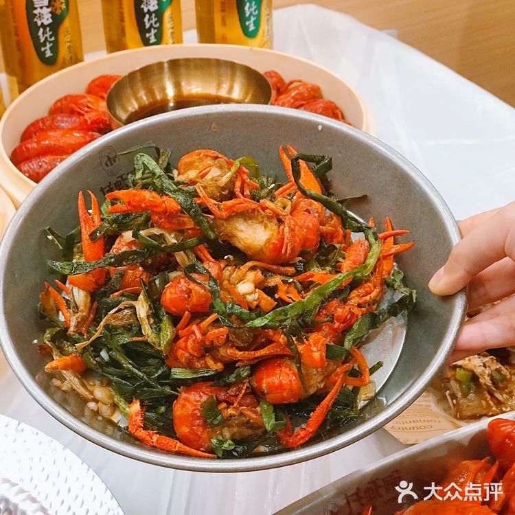 哇哦！这炸裂的吃虾阵仗有你吗