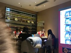 等位区-海底捞火锅(松雷店)
