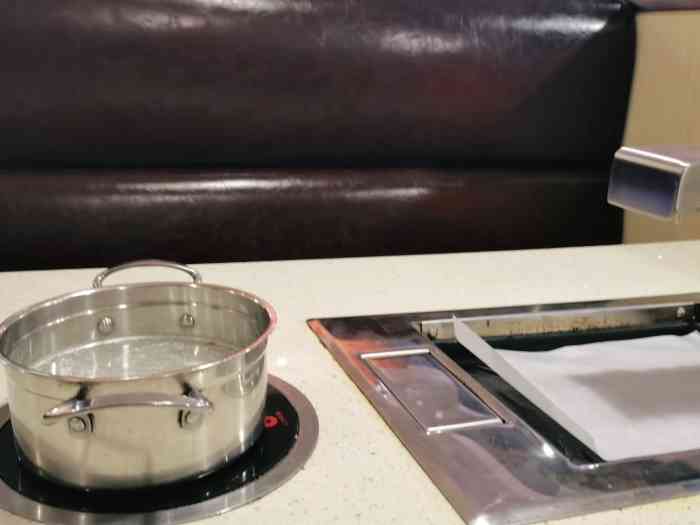 洋葱花西餐自助烤肉(中北世纪城店)-"第一次去,环境还可以,不过卫生有