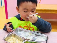 -想象乐创意早教托育中心(殷高西路店)
