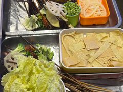 -钢管厂五区小郡肝串串香火锅(人民广场店)