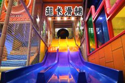 -太空学院儿童娱教乐园(中华广场店)