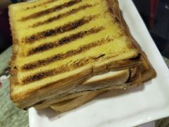 -喝丢一只鞋辣炒海鲜小烧烤(三八广场店)