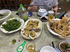 -四川小胡子海鲜(丁村万人海鲜广场店)