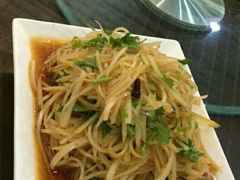 酸辣土豆丝-白记饺子馆多伦道店