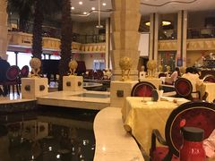 -碧中海汤泉汗蒸酒店