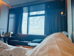 -上海龙之梦万丽酒店