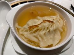 花胶灌汤饺-皇朝会.经典传统粤菜(外滩店)