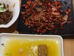 -隔壁老王·家常云南菜(花巷店)