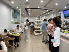 -老乡鸡(亳州路天庆大厦店)