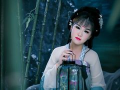 -九月鹰飞汉服摄影工作室
