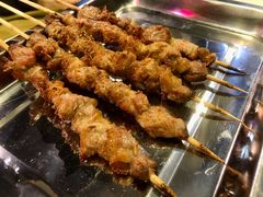 碳烤羊肉串-百味源炭火烤翅 ·夜市大排档(酒仙桥店)