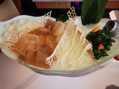 -左庭右院鲜牛肉火锅(京西大悦城店)