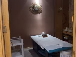 -雅曼妮spa美容养生