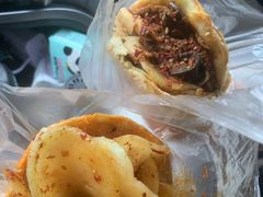 -老鼓楼麻辣烫夹馍