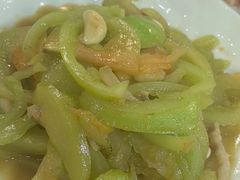 -洛东土菜馆(建国北路店)