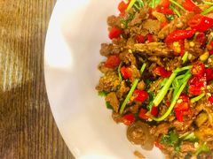 小炒嫩仔驴肉-醉美东江·三文鱼·烧鸡公