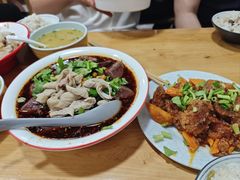 -朱大嘴肥肠血旺(福字街店)