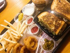 -The Habit Burger Grill 哈比特汉堡(复兴soho店)