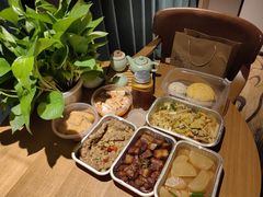 阿婆红烧肉-荣小馆(椒江青悦城店)