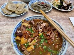 卤煮火烧-门框胡同百年卤煮(新街口店)