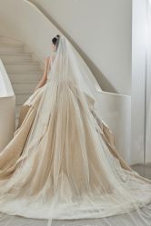 -艾米丽婚纱礼服