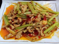 辣炒背筋-弘烨 贵州酸汤 鱼火锅(东财店)