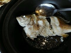 油盐焗还立鱼-百味馆·粤菜·湛江菜(后海花园店)