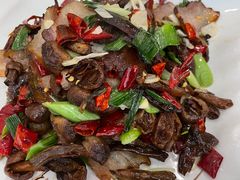 -石磨豆花家常菜·牦牛排土火锅