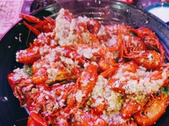 -沪上名羊天下•烤羊腿•东北烧烤•小龙虾(浦东直营总店)