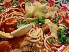 -鑫花溪牛肉米粉(天山店)