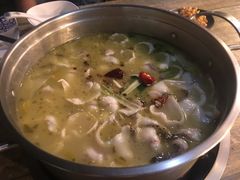 -新记印象酸菜鱼馆(天阳亲子广场店)