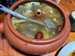 滴水不加汽锅鸡-云隐小厨·传统大理美食(复兴路店)