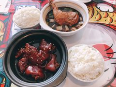 老巴子招牌猪蹄饭-蘑菇圈·云南野生菌菇炒饭·巷口食堂(悦荟店)
