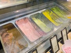 自助取餐区-大中华希尔顿酒店-念自助餐·嗨啤·小龙虾