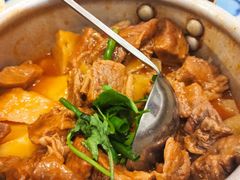 小锅牦牛肉焖土豆-撒拉花儿·新疆菜·清真(太阳宫店)