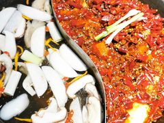 -四小区火锅·巷子里的重庆火锅(花照壁店)