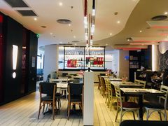大堂-必胜客(东莞地王店)