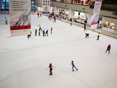 -冰纷万象滑冰场(深圳万象城店)