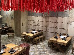 -破瓦寒窑·地摊烤羊排