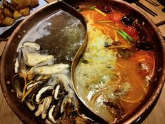 -洱火云南酸菜牛肉火锅(石景山当代商城店)