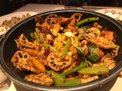 干锅牛蛙-渝蛙馆(新百店)