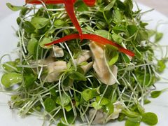 香椿苗拌核桃仁-长湘居(数码大厦店)